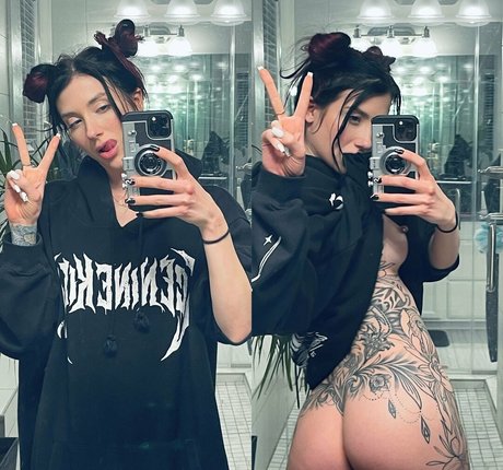 Kasara Wood star beautiful pictures