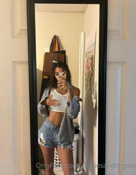 clothesandtingsss model free picture