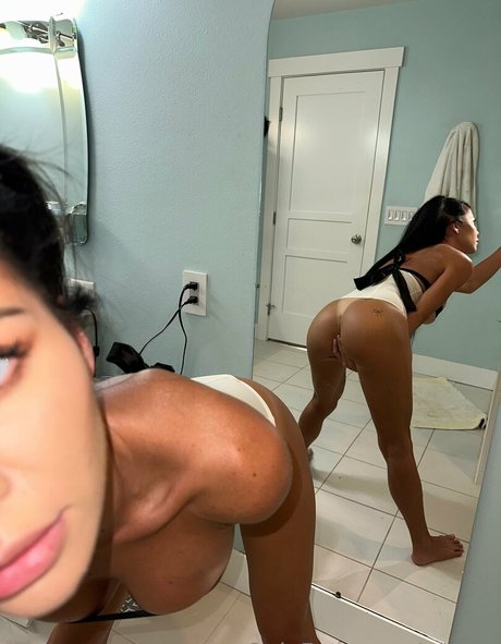 Peyzki star adult archive