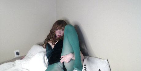 MandyFrizzle pornstar naked photos