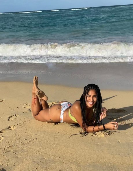 Marti Belle star sexy galleries