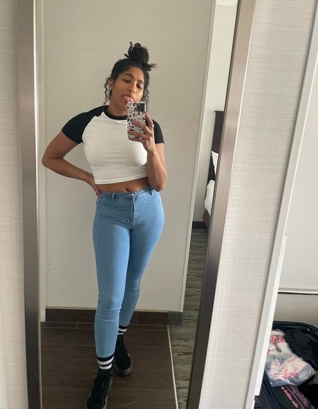 Marti Belle pornstar beautiful pic