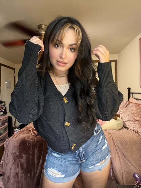 Gabby Ortiz nude model gallery