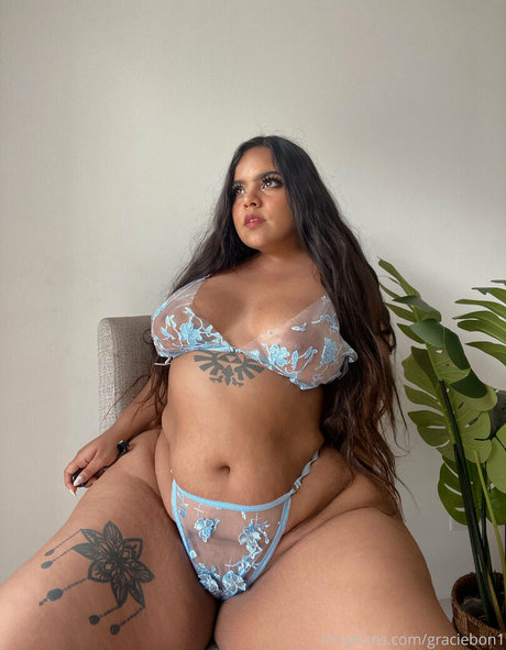 Graciebon model art picture