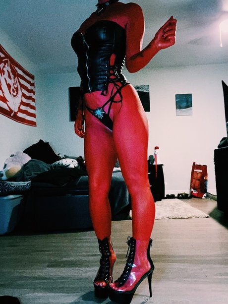 Phoenfatale star best photos