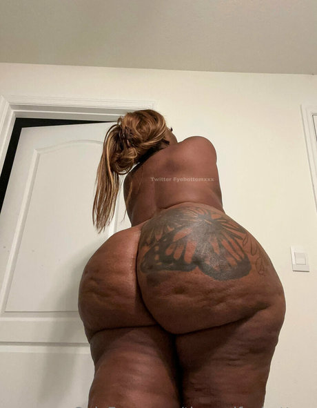 therealfyebottom pornstar photo