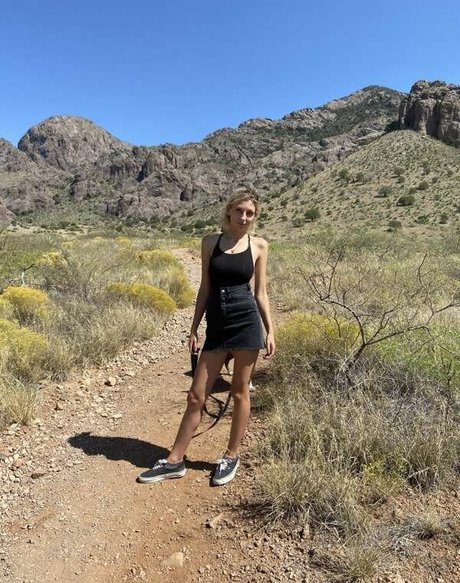 HopelessSoFrantic pornstar nude photo