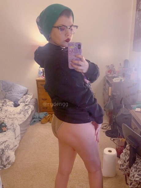 Ryden Armani star sex photo