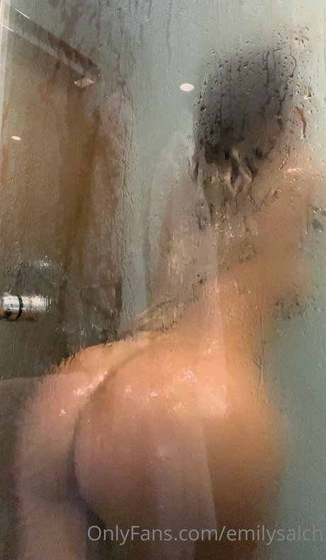 Emily Salch naked star gallery