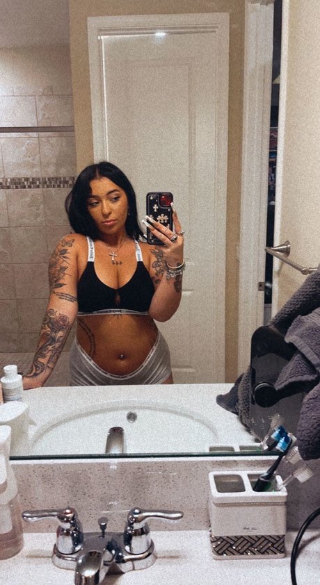 Danielle Cohn star exclusive image