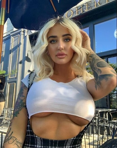 Ashley wolf star hot images