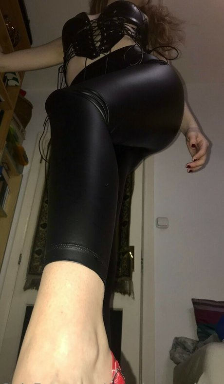 Angela Goddess nude model pic