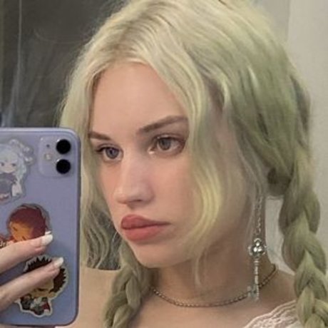 Swordgirlfriend hot actress picture