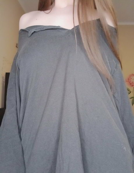 iridescentsilk pornstar erotic photos