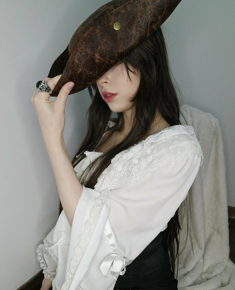 Loligaia nice model pictures