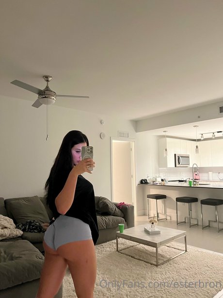 Esterbron actress image