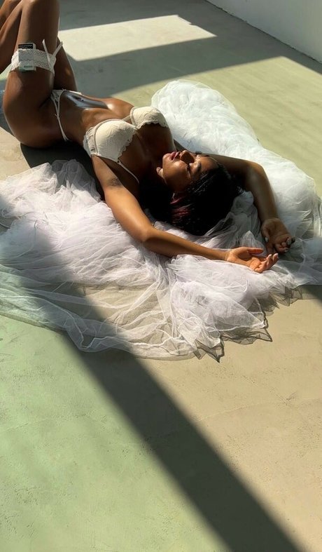 llleasy free pornstar img