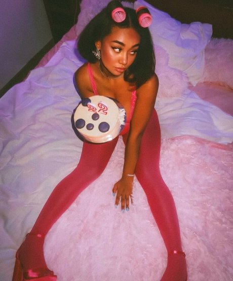 llleasy perfect star galleries