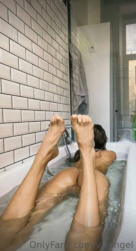 Olya Derkach top star photos