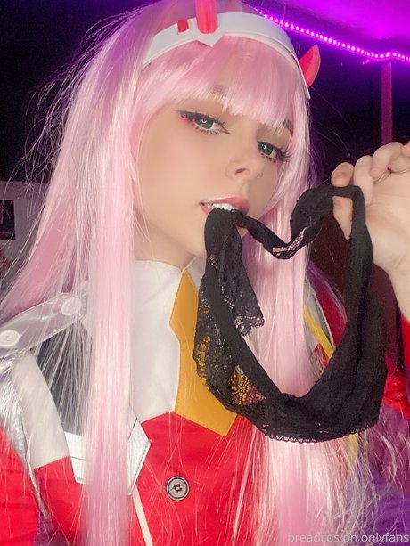 Breadcos model sex images