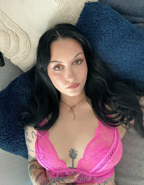 _MK pornstar free photos