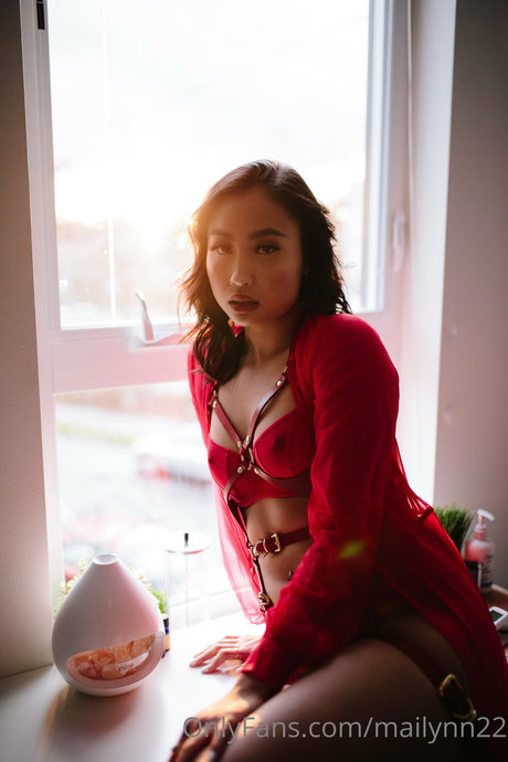 Maichiii hot model image