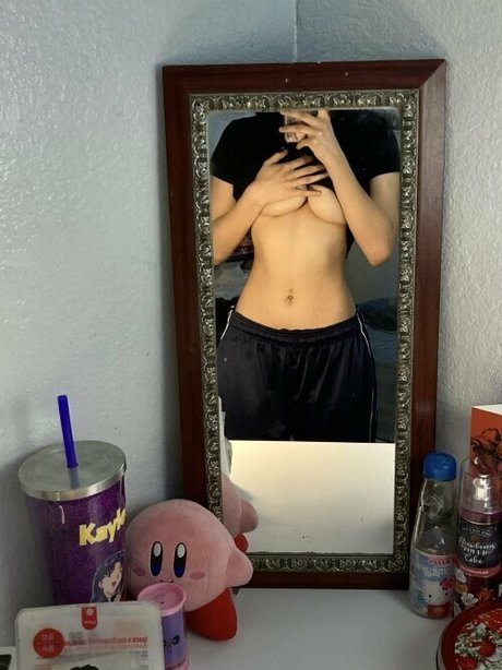 d00mlee nude model pictures