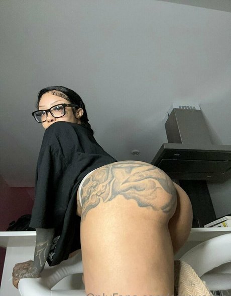 Omgyoash top pornstar photo