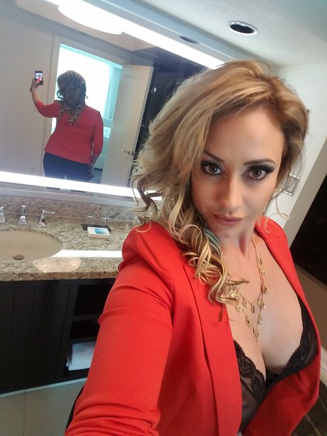 Eva Notty nude star archive