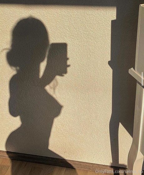 selma ko nude star img