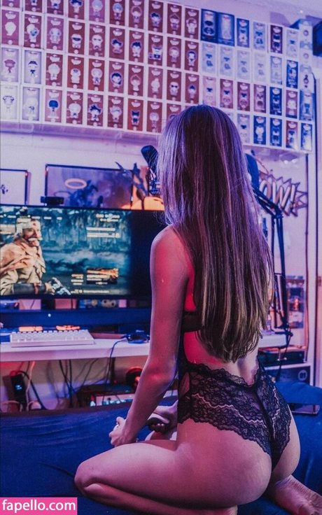 Kat ONLINE NOW xxx pornstar gallery