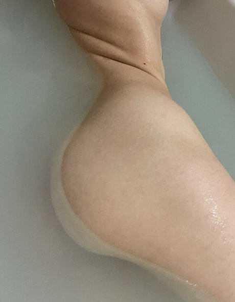 arina gp naked model archive