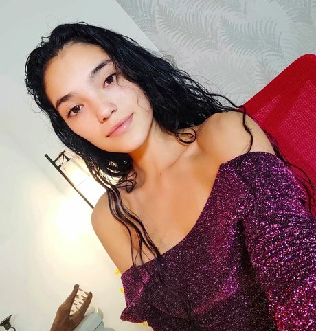 MakyMakys naked model pics