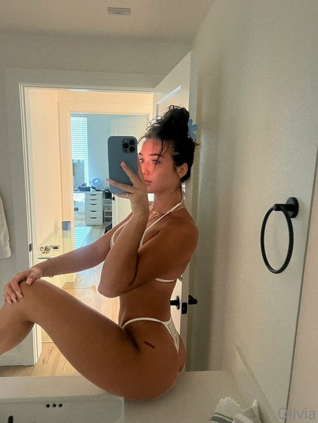 Olivia Joann free pornstar img