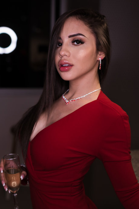 Gaby Ferrer model hot image