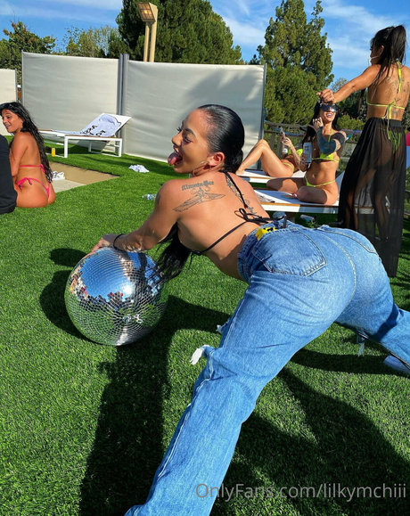 surprise anal onlyfans top pics