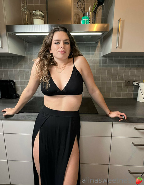 alinasweetness star porn archive