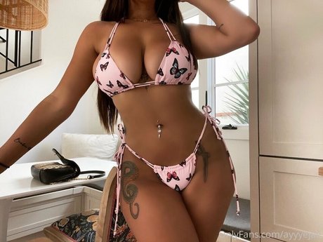 ayyyejae model exclusive image