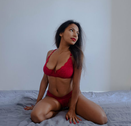 Latika Jha model adult picture