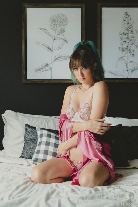 Rain Paris sex pornstar pic