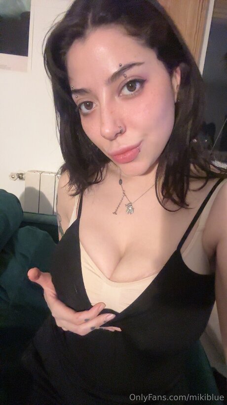 Mikiblue hd pornstar img