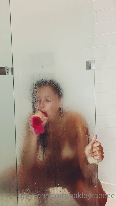 Oakley Rae pornstar nude archive