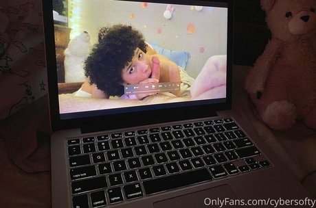 Cybersofty sex actress image