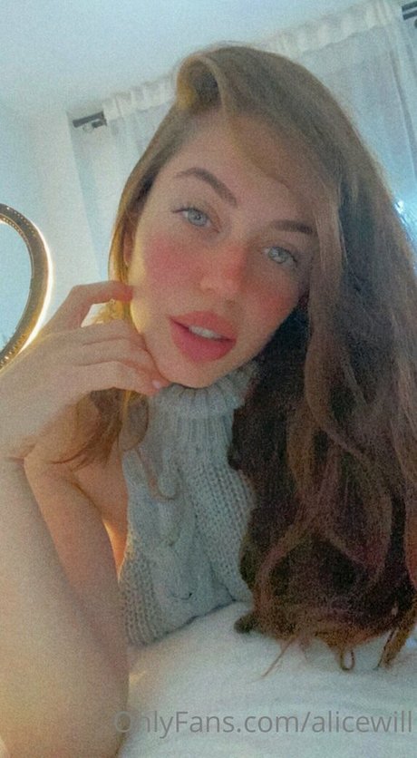 Alicewill star hot image