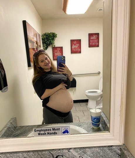 Fierceified nude pornstar img