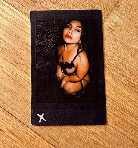 Dru Presta nude model archive