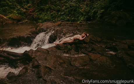 Snugglepunk pretty pornstar archive