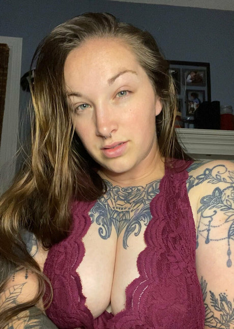 Whooty2166 model naked archive