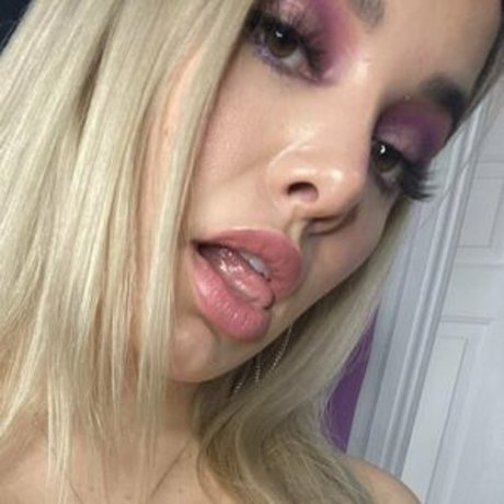 Kencavee adult star photos