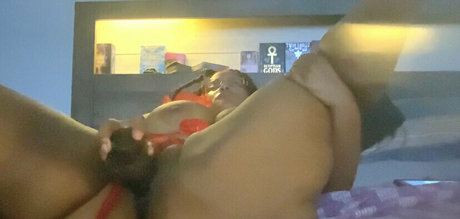 Raychiel top star photo